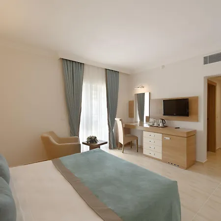 Club Marco Polo Resort 5*